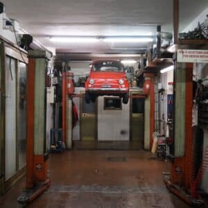 Photo Garage Chronicles: Stories of Triumph and Transformation in Auto Repairs