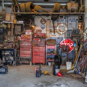 Photo "Revitalize, Repair, Repeat: Navigating the Auto Workshop Experience"