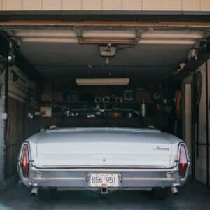 Photo Garage Gurus: Crafting Masterpieces in the World of Car Repairs