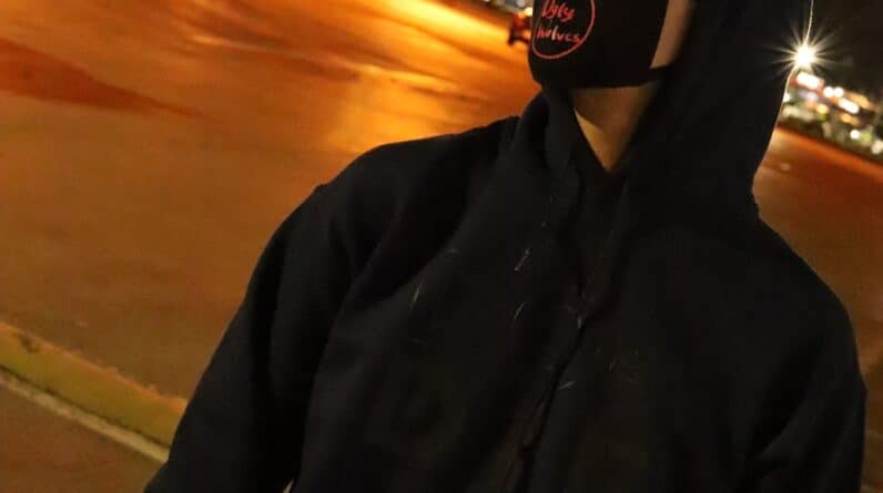 Photo "Do You Tip the Safelite Guy Reddit?"