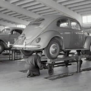 Photo "Rolling Renaissance: The Art and Science of Car Rehabilitation"