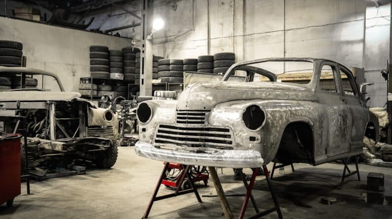 Photo Auto Body Repair Shop